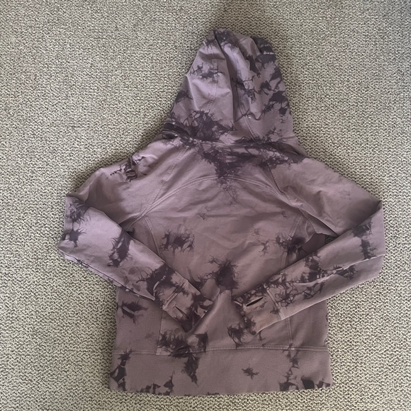 Lululemon jacket - Picture 2 of 6